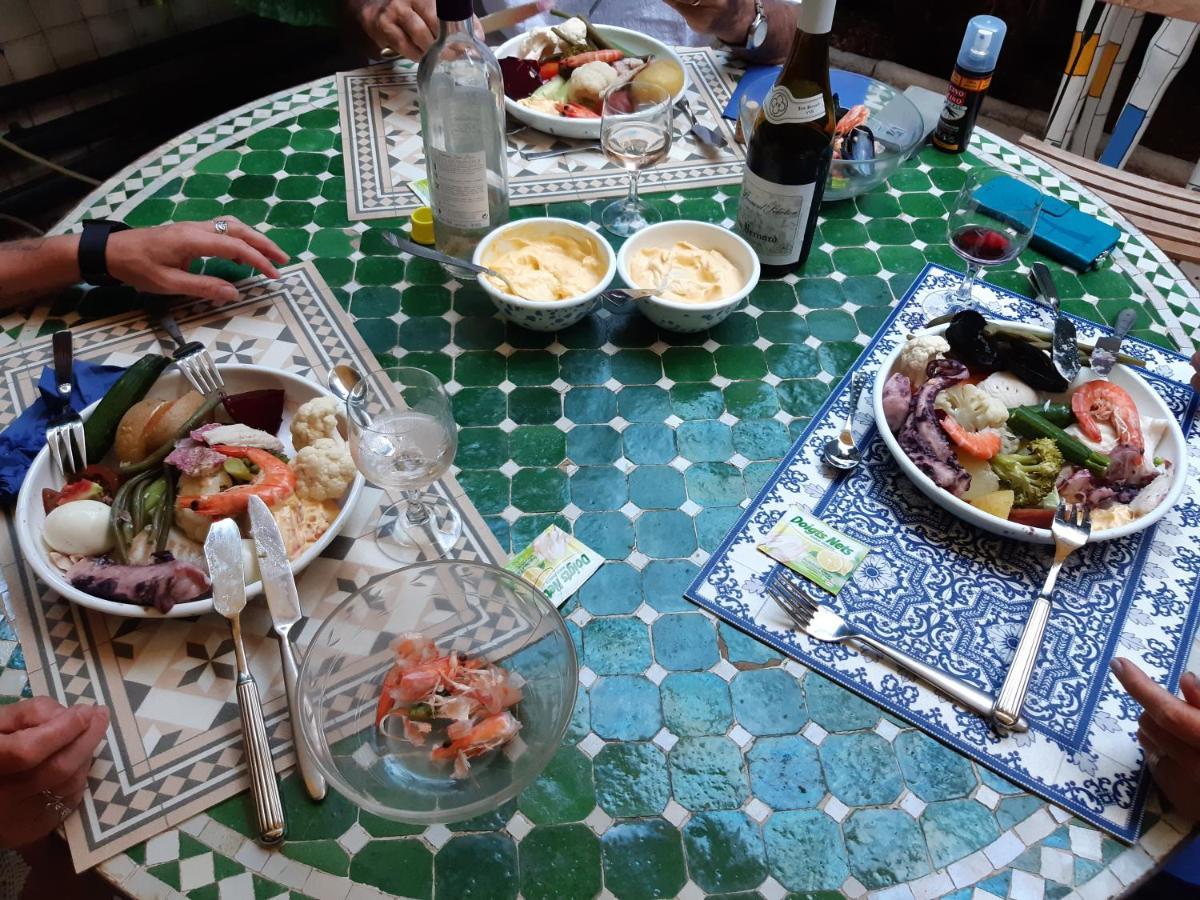 טולון Chambres Et Table D'Hotes Le Jardin De Tesse מראה חיצוני תמונה