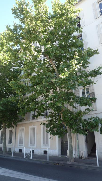 טולון Chambres Et Table D'Hotes Le Jardin De Tesse מראה חיצוני תמונה